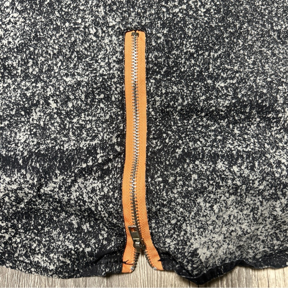 Roar Black and Gray Patterned Button Down Shirt - image 7